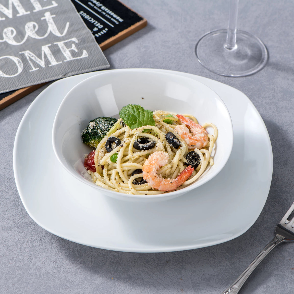 Malacasa Porcelain Dinnerware Set For Home Dining